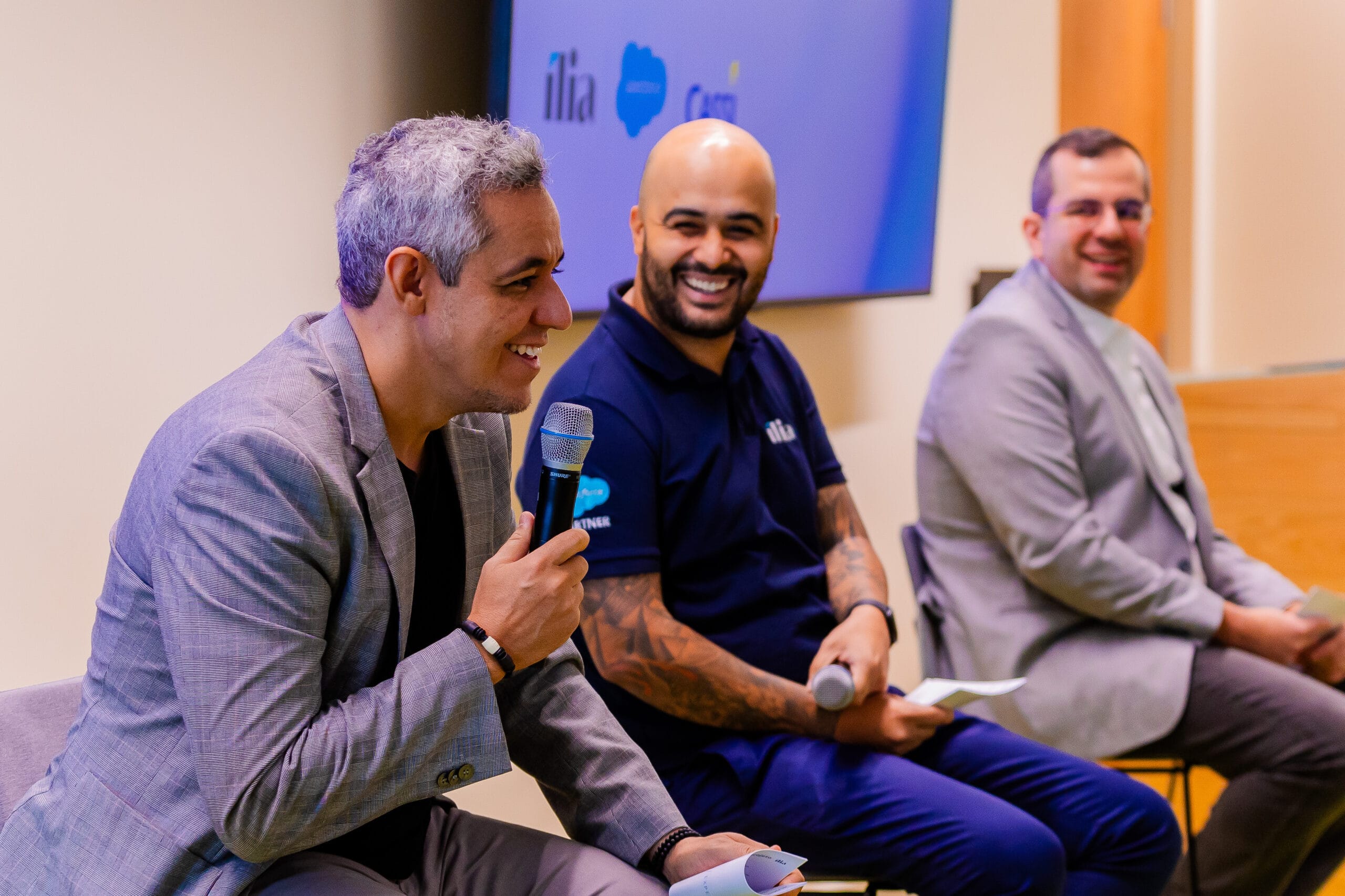 ília e CASSI inovam o atendimento ao cliente no setor de saúde com Salesforce health Cloud