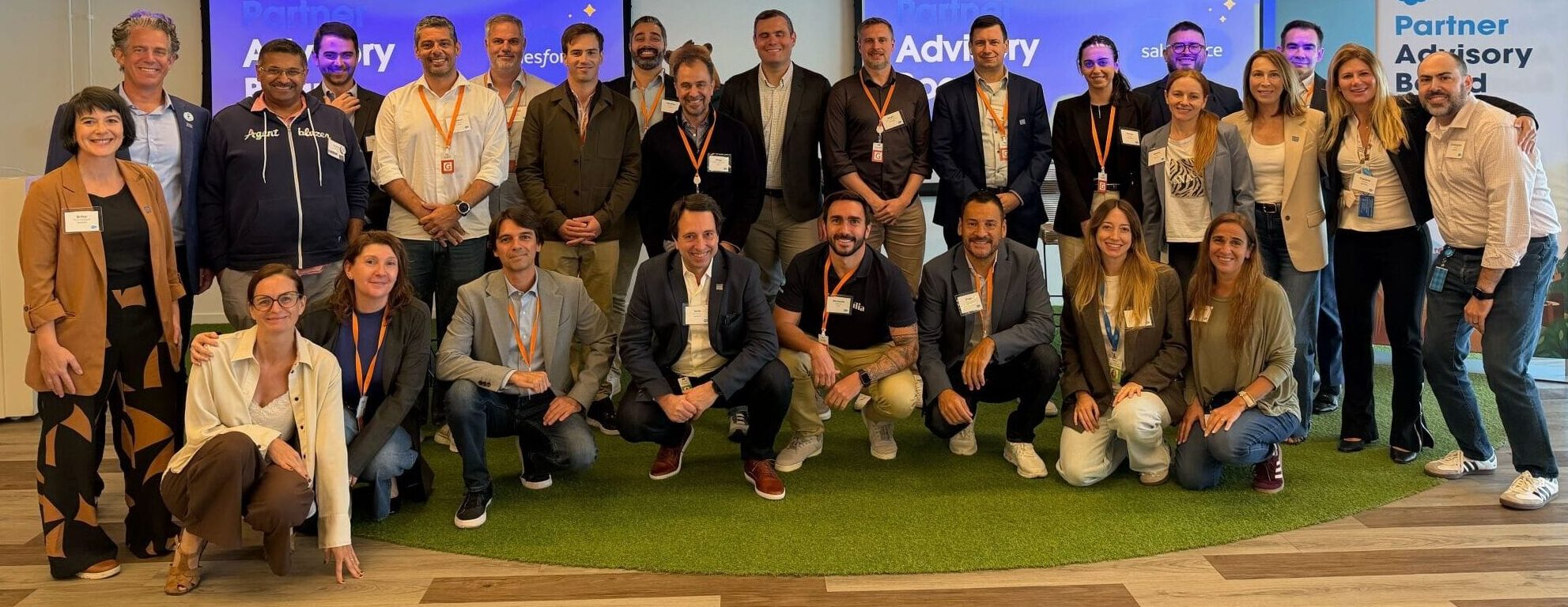Foto dos membros do Agentforce Partner Advisory Board LATAM reunidos em Buenos Aires.